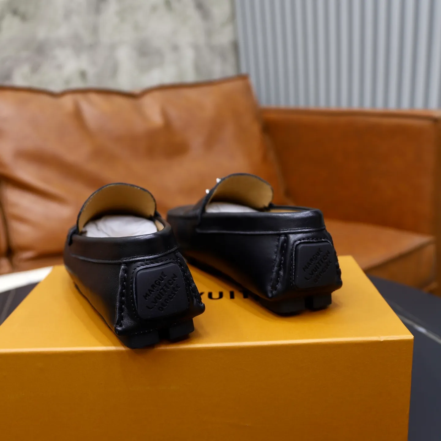 Ex-factory price: 480💰【LV】Louis Vuitton ⚠️High-end men’s driving and pedal series ⚠️38-44 (customized for 45) ⚠️All original cowhide leather! Thick and soft! Made entirely of calfskin lining! Rubber sheet anti-slip beanie sole! Three-dimensional package technology! Fashionable and classic! Handicrafts! Original high quality! Feel free to compare!
